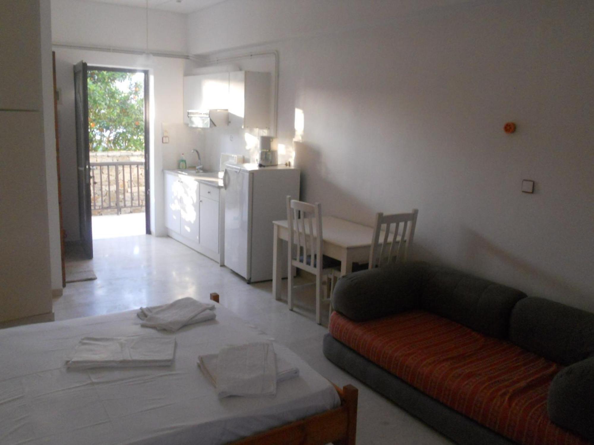 Assimakis Hotel Finikounta Bagian luar foto