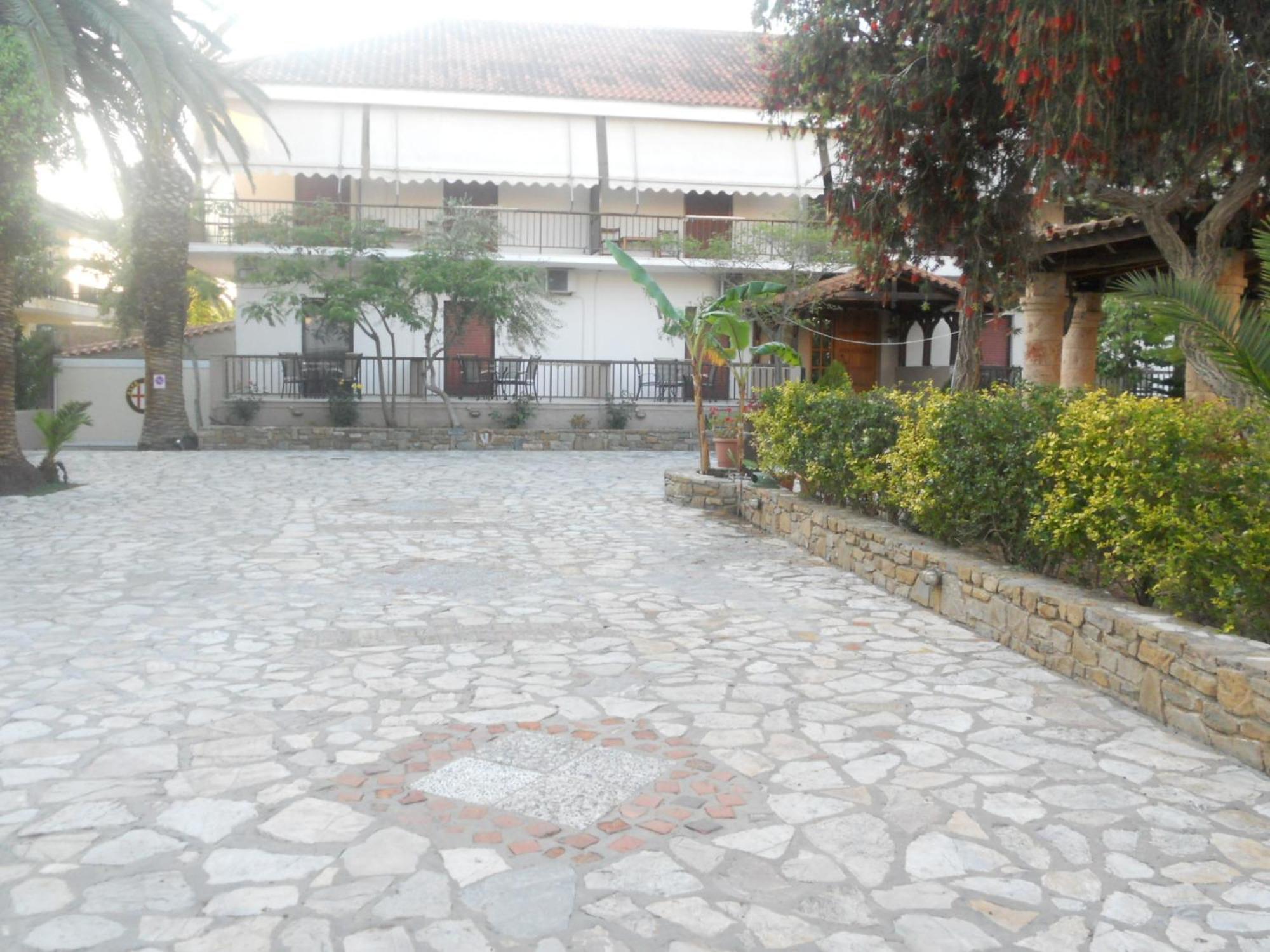 Assimakis Hotel Finikounta Bagian luar foto